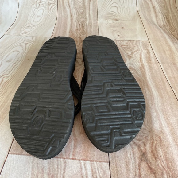 Teva Flip flops - Picture 3 of 3